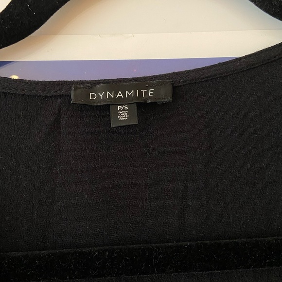 DYNAMITE Short-sleeve in Black - Picture 3 of 4